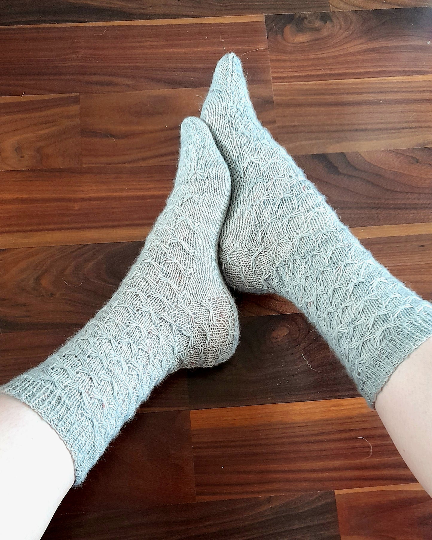 Easy slip stitch sock pattern. Calf length knitted sock pattern